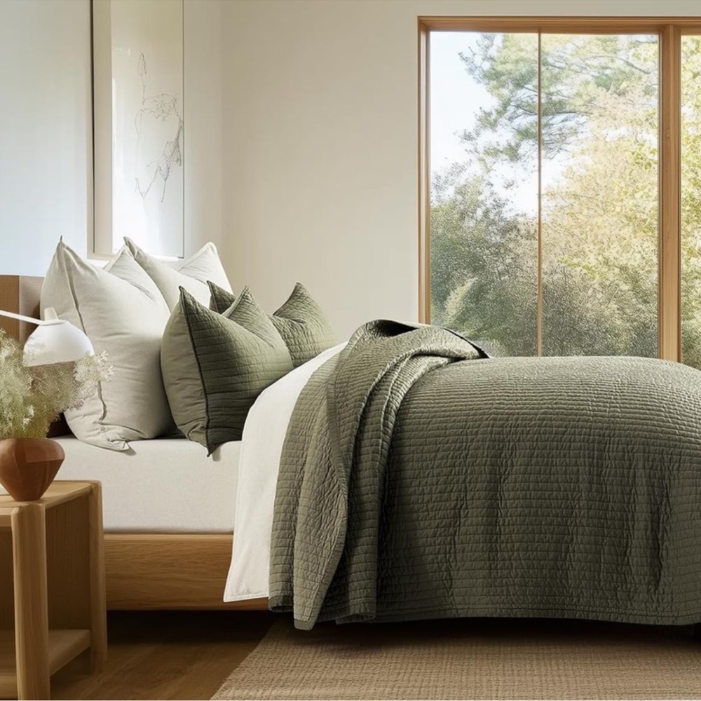🆕 PB Style Quilt Set Olive Green Sateen Cotton Channel Queen 3 Piece Bedding NEW - Picture 4 of 10